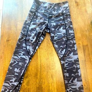 Zyia Pocket Light and Tight